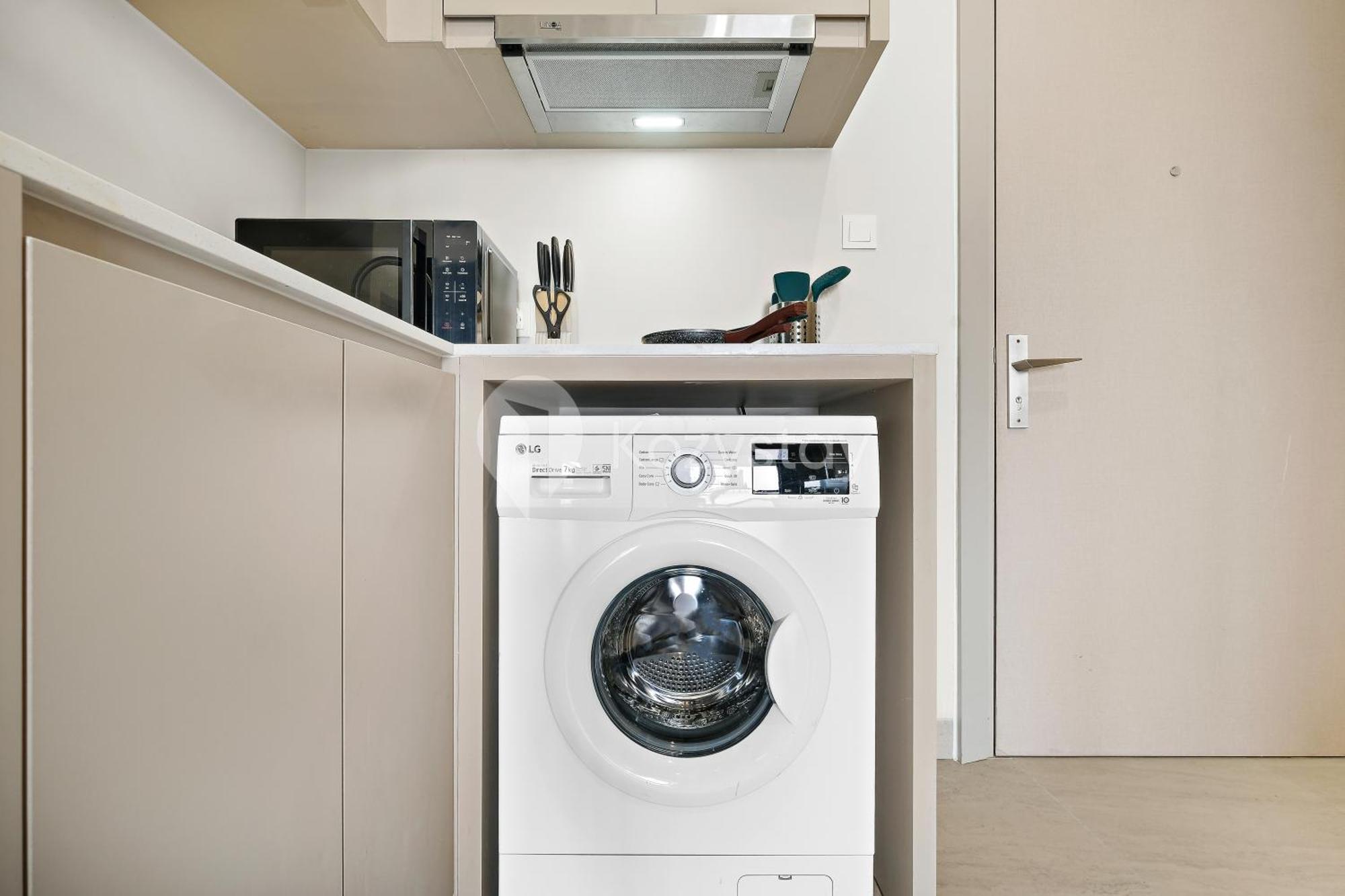 Apartemen Serora By Kozystay - Kemayoran
